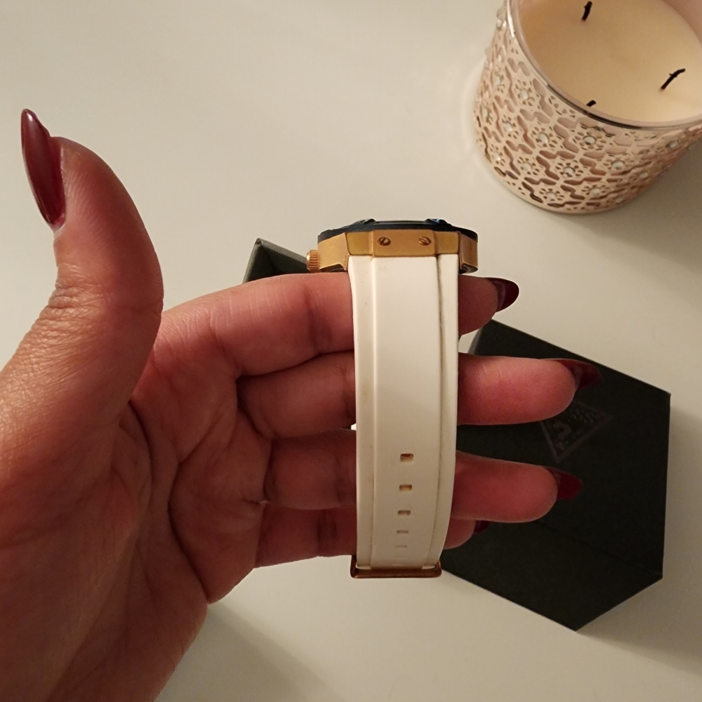 Guess Watch - Picture 3 of 3